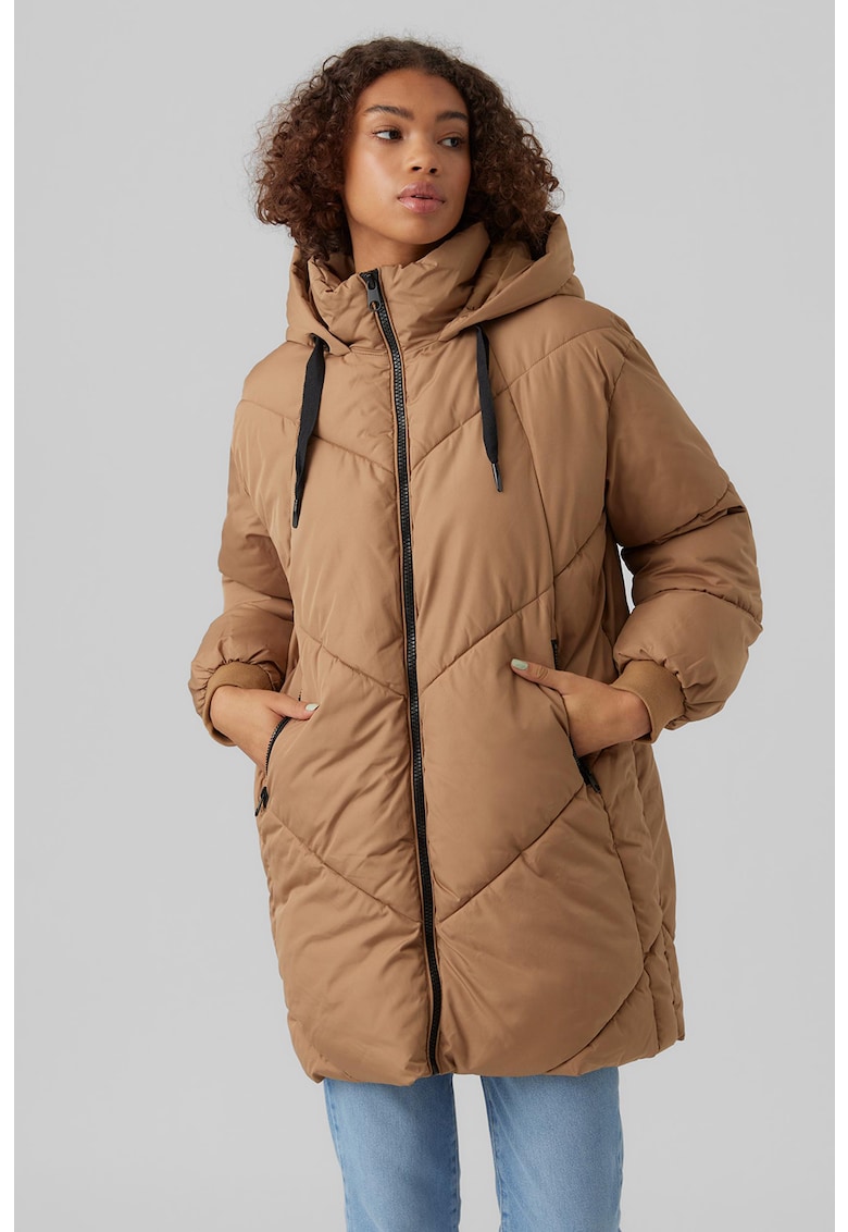 Подплатена зимна парка с качулка Vero Moda