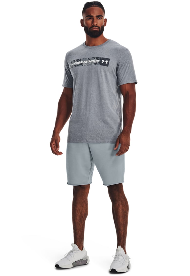 Спортна тениска Camo Chest с лого Under Armour