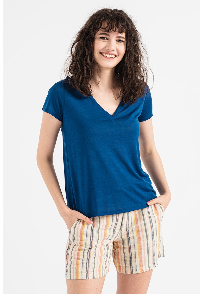 Тениска от лиосел с шпиц United Colors of Benetton