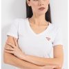 Тениска слим с шпиц GUESS