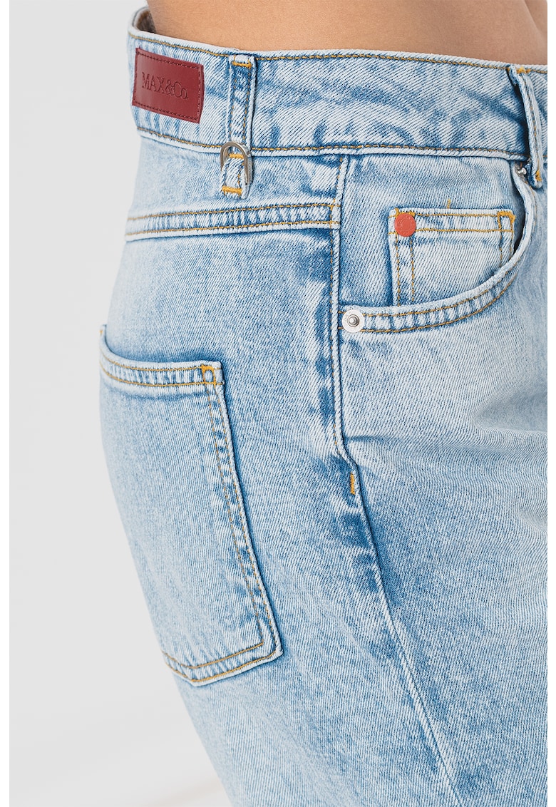 Дънки стил Mom Fit над глезена MaxCo