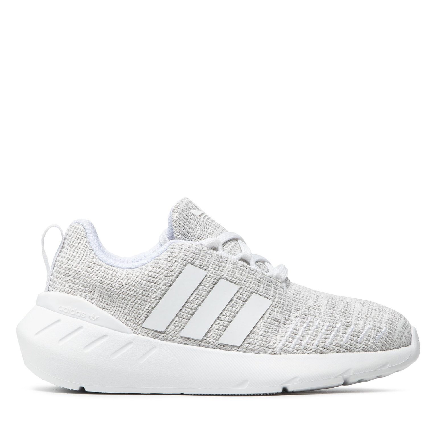 Обувки adidas