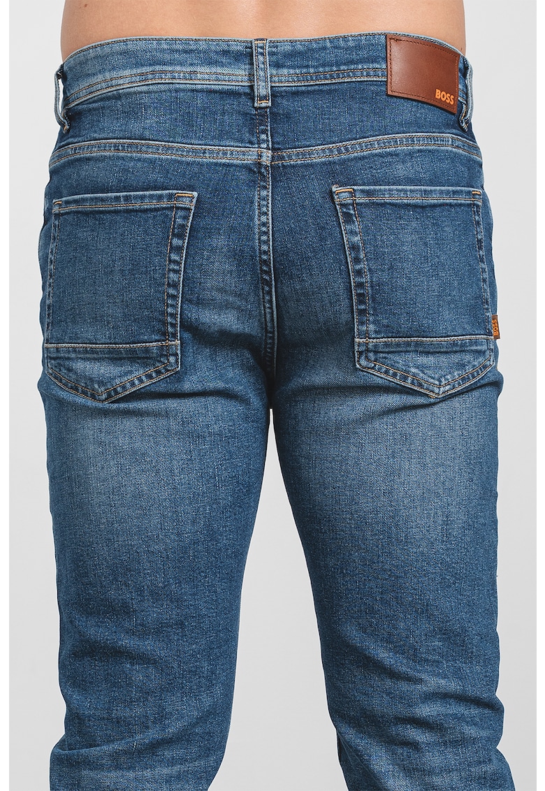 Скосени дънки Taber BC-C със захабен ефект BOSS