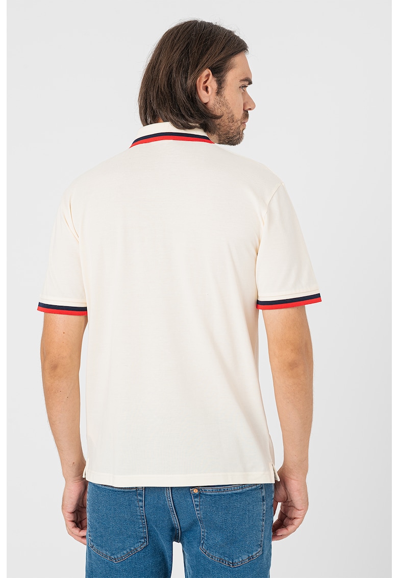 Тениска с яка и контрасти Gant