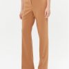 DKNY Текстилни панталони UG3PX097 Кафяв Regular Fit за Жени цена