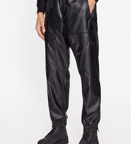 Hugo Панталони от имитация на кожа Ganno 234 50501246 Черен Regular Fit цвят на ниска цена