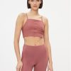 Reebok топ Yoga Performance IM4046 Розов Fitted Fit за Жени цена