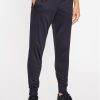 Under Armour Долнище анцуг Ua Armour Fleece Joggers 1373362 Черен Loose Fit за Мъже цена