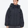 Levi's® Пухено яке Pillow Bubble A5880-0000 Черен Relaxed Fit за Жени цена