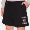Спортни шорти Tommy Jeans за Мъже
