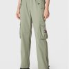 Tommy Jeans Текстилни панталони Betsy DW0DW14623 Зелен Relaxed Fit за Жени цена