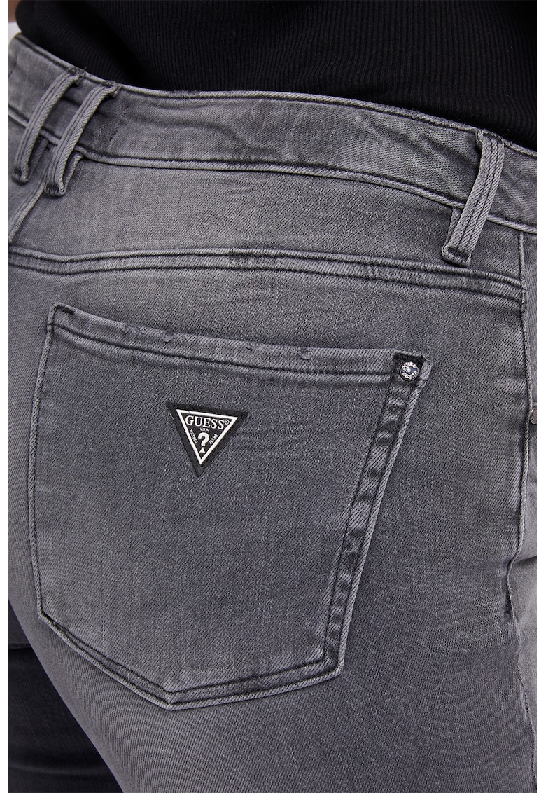Дънки по тялото със средна талия GUESS JEANS