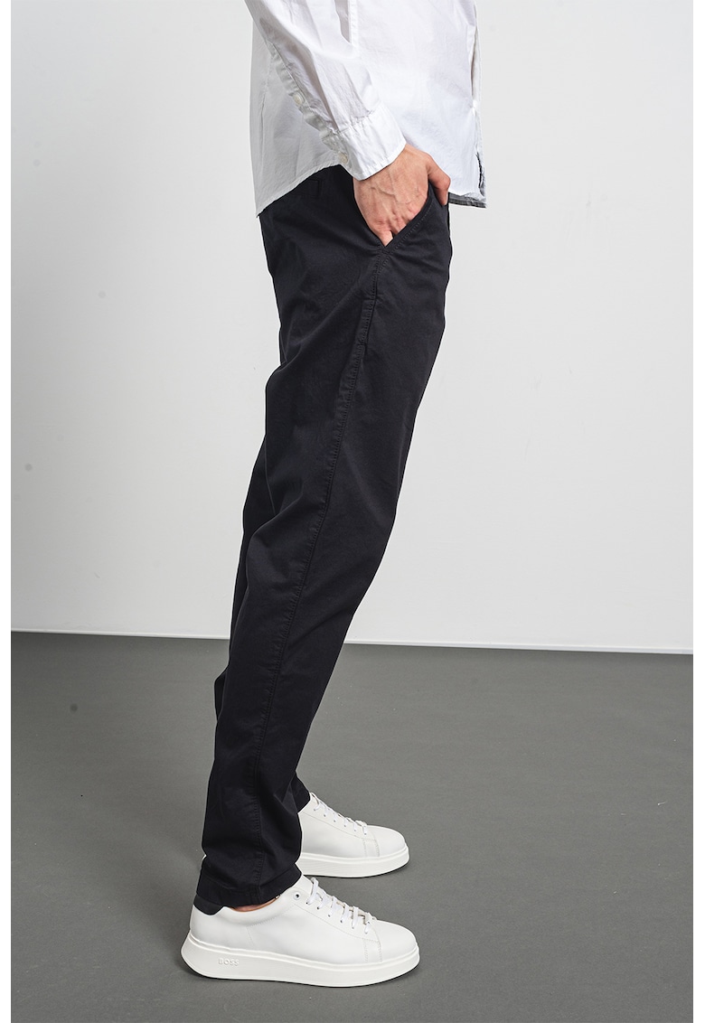 Панталон чино със средновисока талия CALVIN KLEIN JEANS
