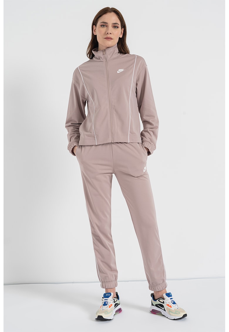 Спортен екип Essential с бродирано лого Nike