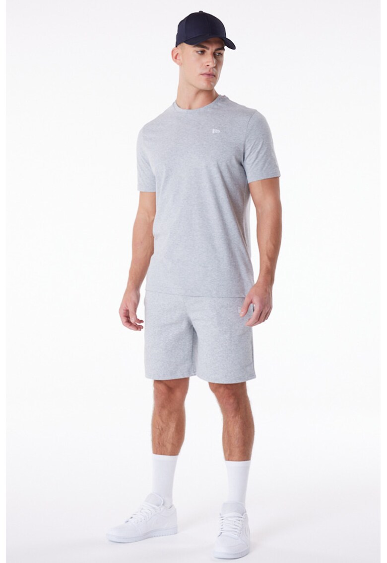 Спортни бермуди Essential New Era