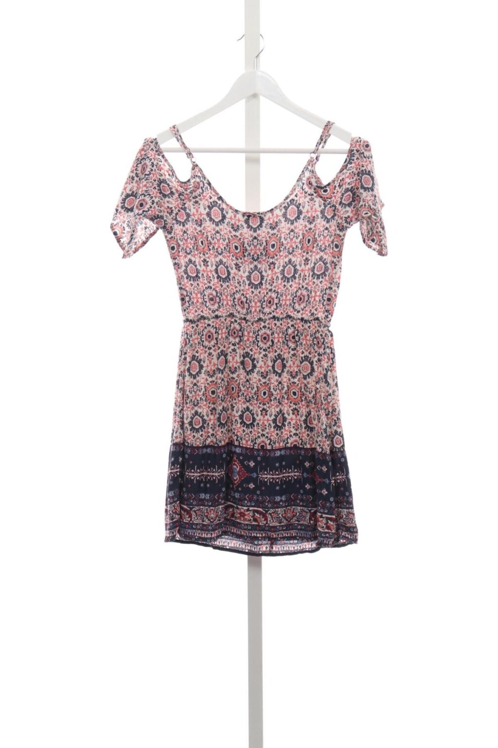 Ежедневна рокля BERSHKA