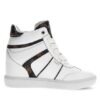 Сникърси Guess за Жени цена