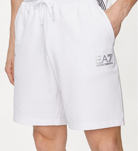 Спортни шорти EA7 Emporio Armani за Мъже цена