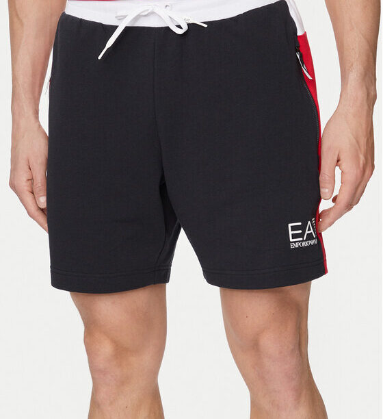 Спортни шорти EA7 Emporio Armani за Мъже цена