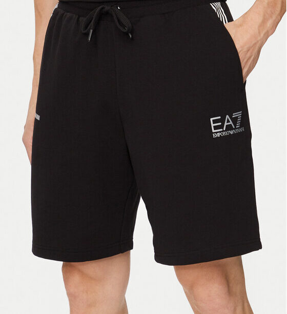 Спортни шорти EA7 Emporio Armani за Мъже