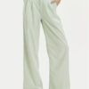 Vans Текстилни панталони Alder Relaxed Pleated Pant VN000GA0 Зелен Relaxed Fit за Жени цена