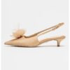 Сатинирани заострени обувки Faye с флорална апликация Sam Edelman