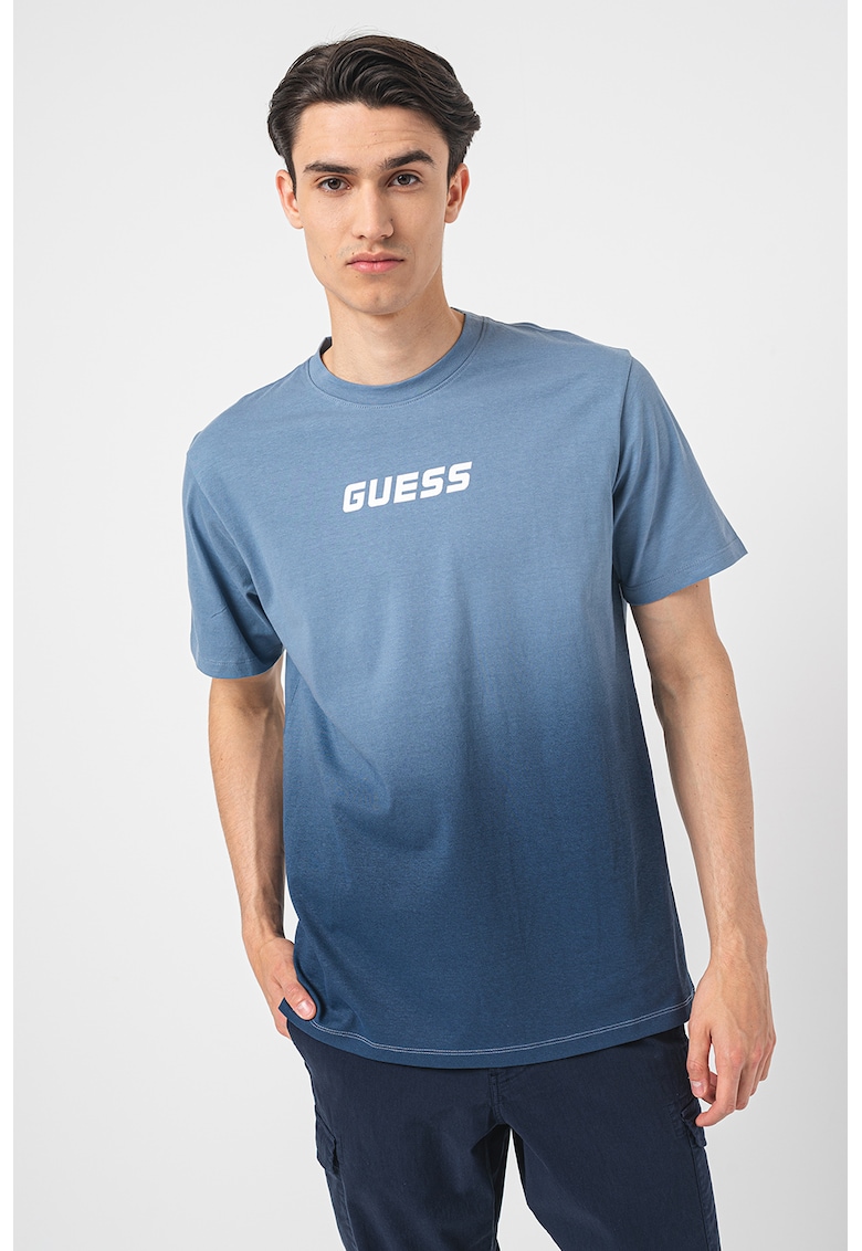 Фитнес тениска с овално деколте GUESS