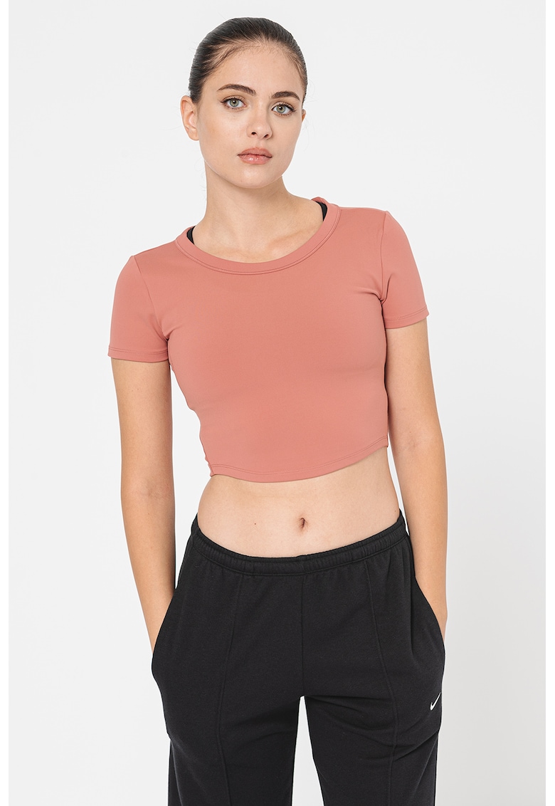Къса фитнес тениска с Dri-Fit Nike