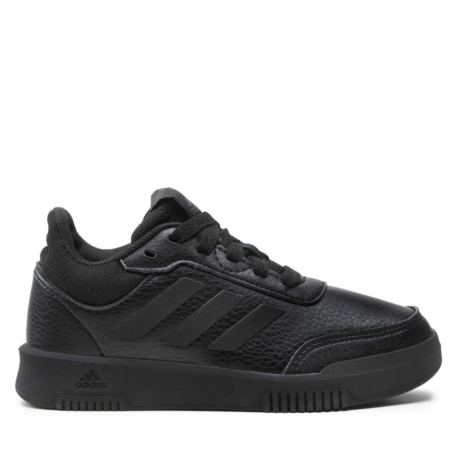 Сникърси adidas на ниска цена