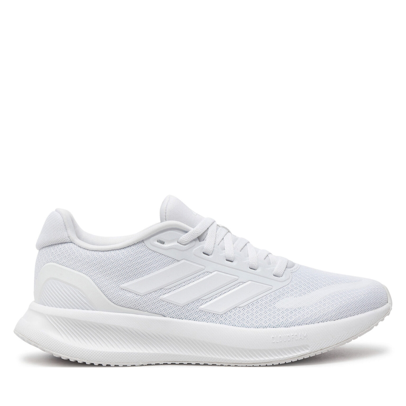 Сникърси adidas на ниска цена