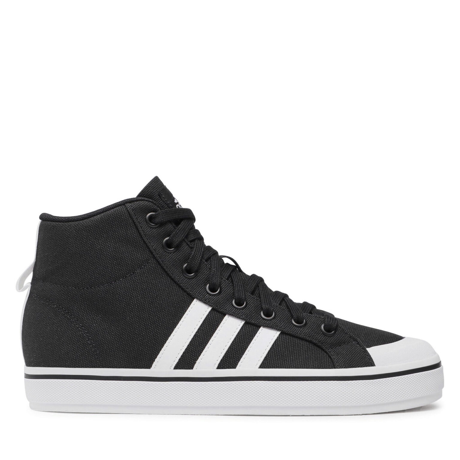 Сникърси adidas на ниска цена