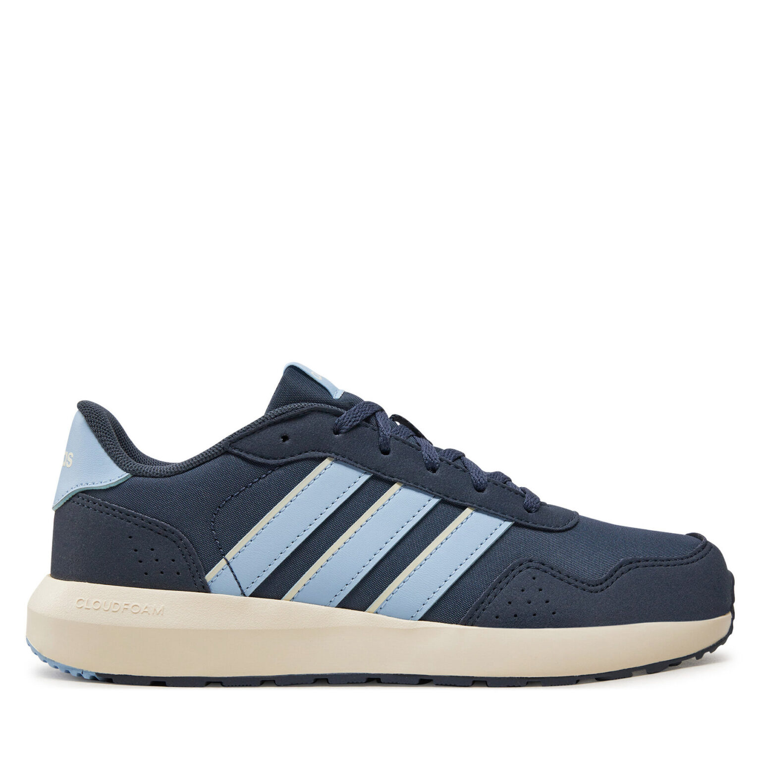 Сникърси adidas на ниска цена