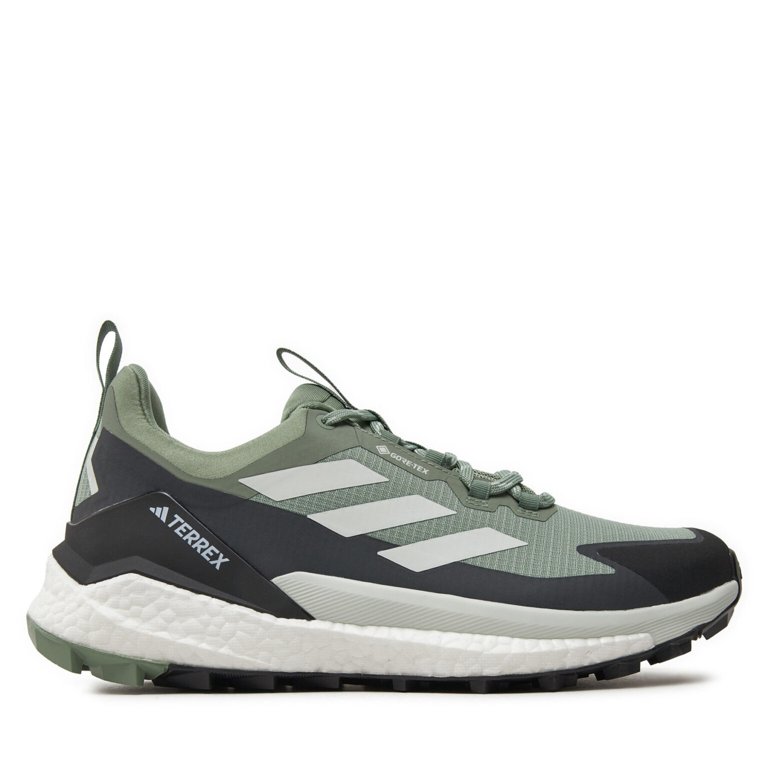 Сникърси adidas на ниска цена
