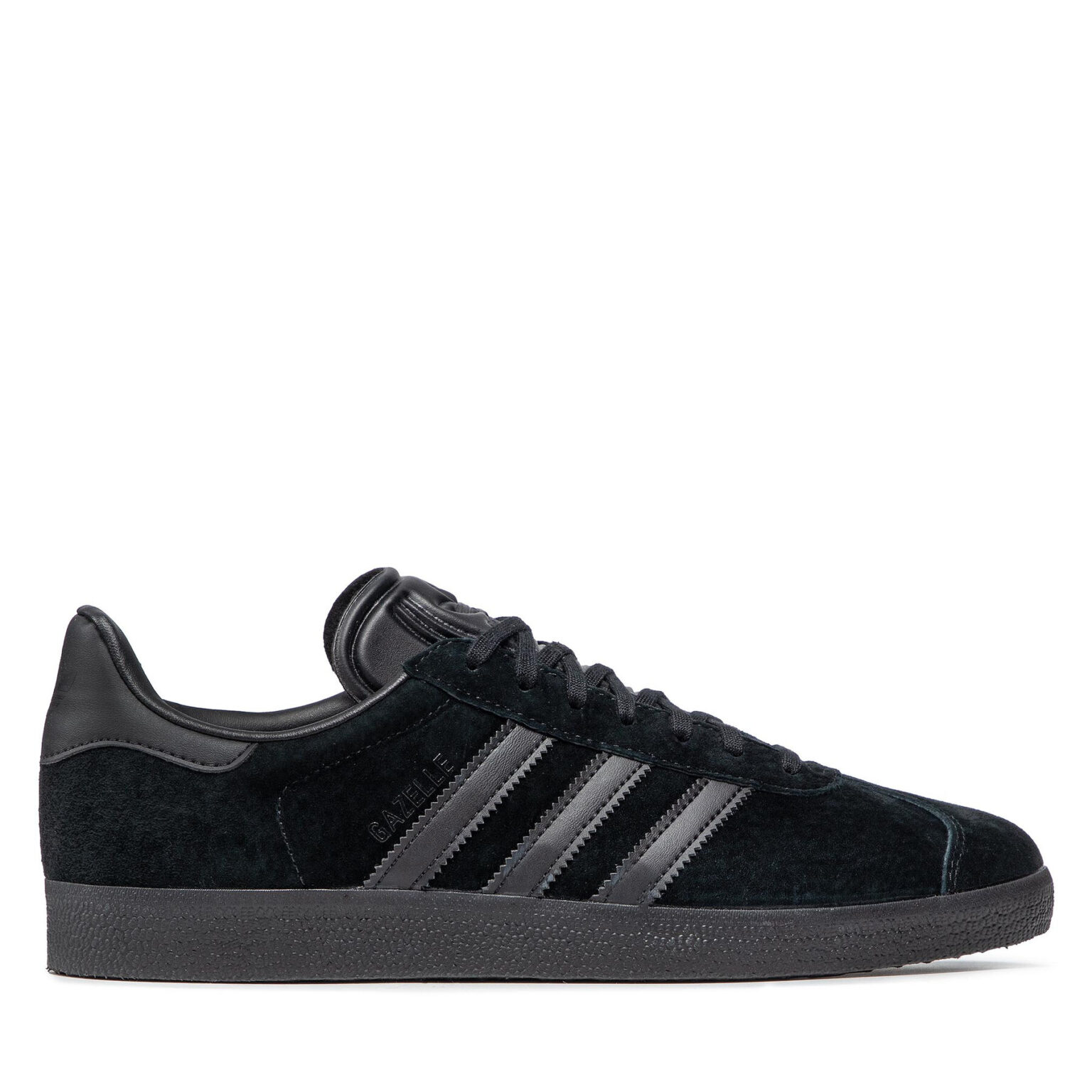 Сникърси adidas на ниска цена