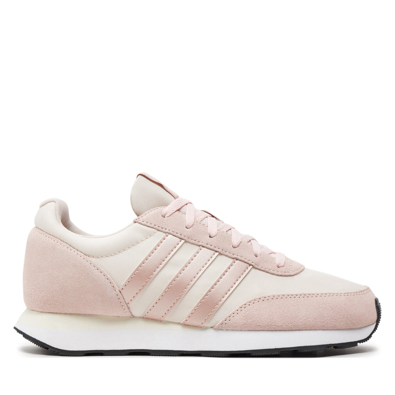 Сникърси adidas на ниска цена