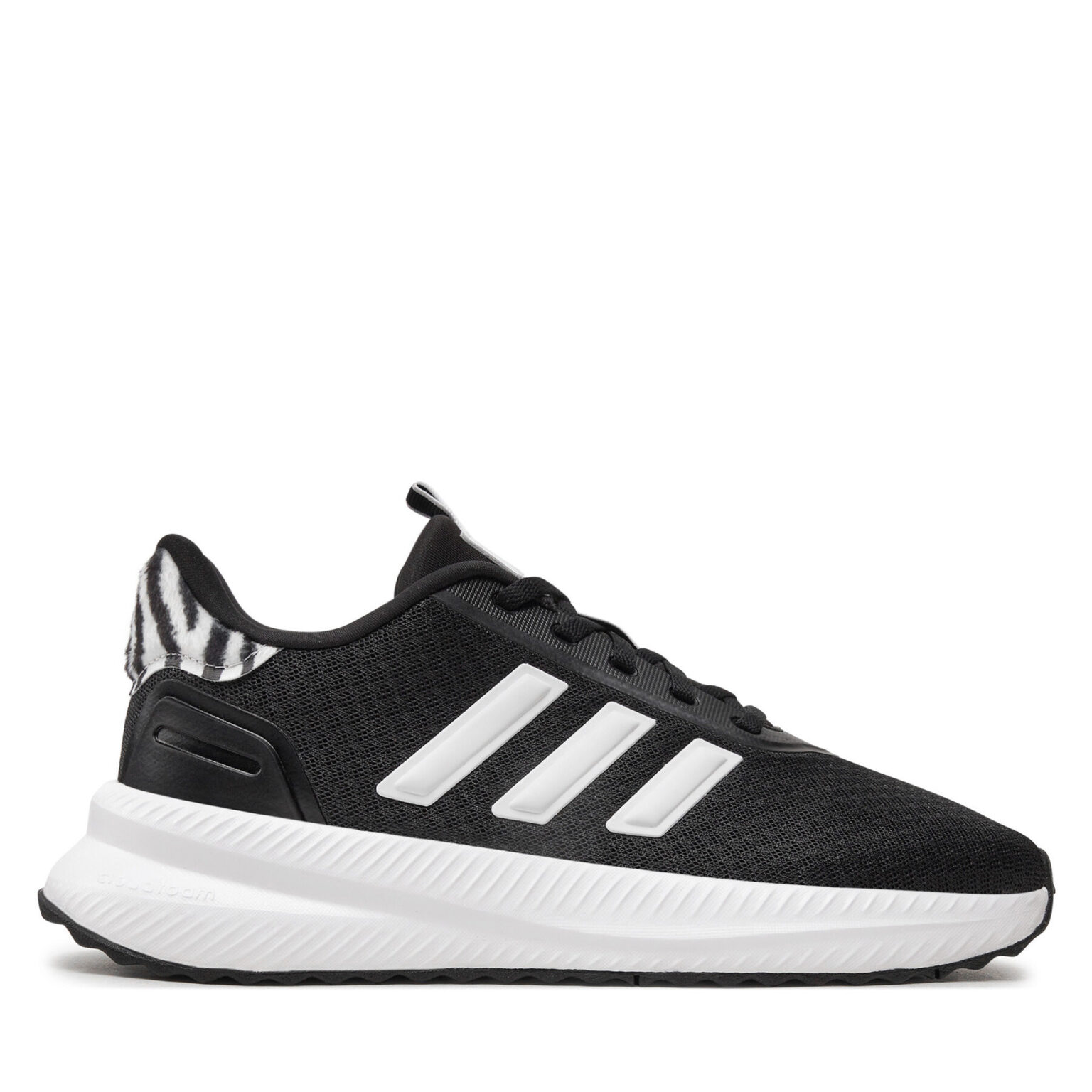 Сникърси adidas на ниска цена