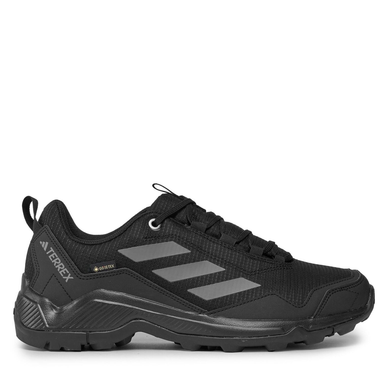 Туристически adidas на ниска цена
