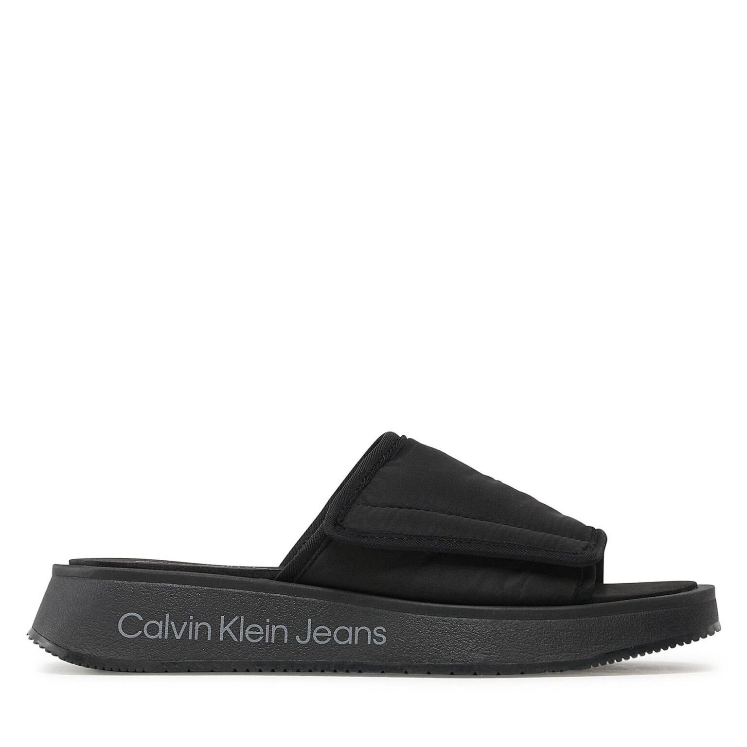 Чехли Calvin Klein Jeans на ниска цена