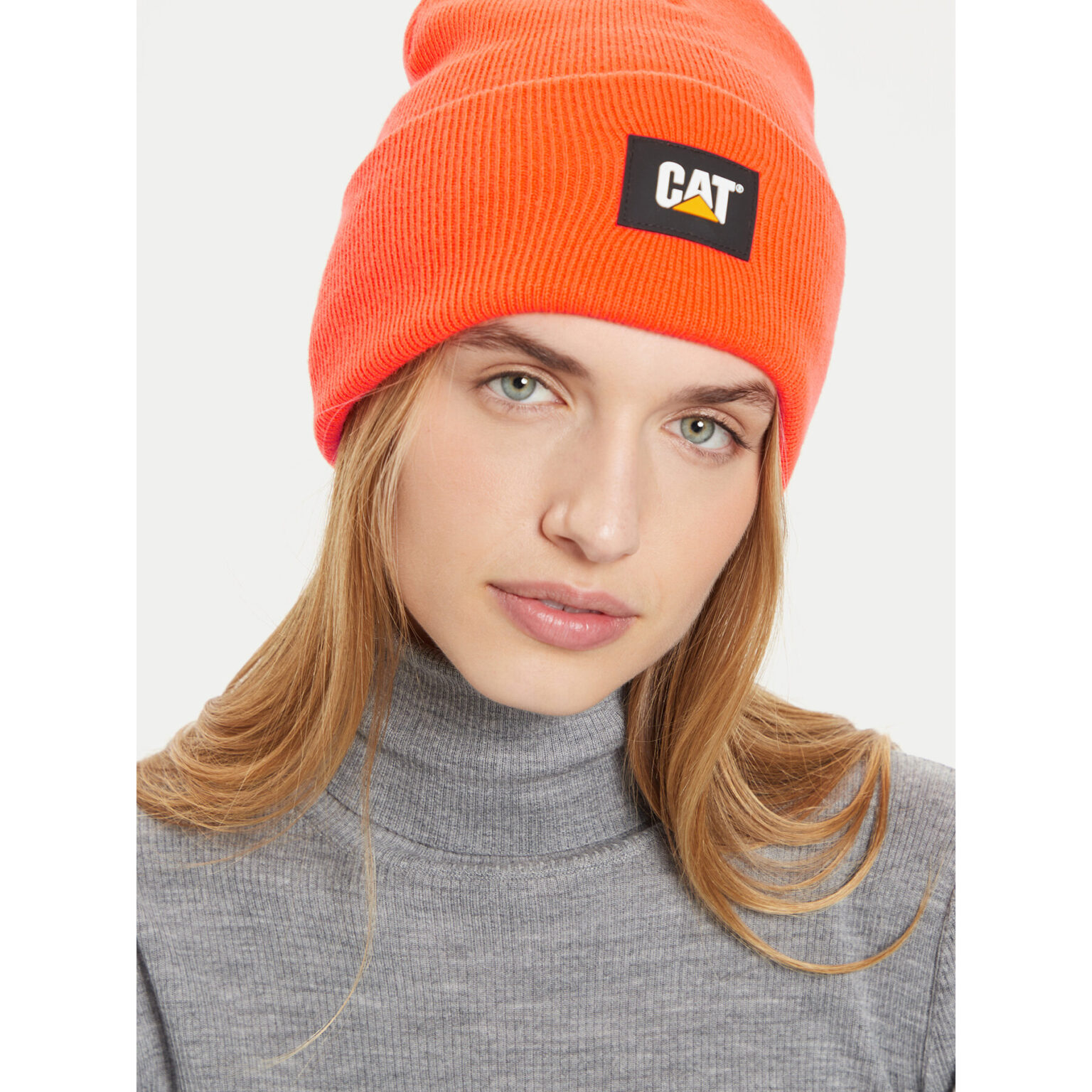 Шапка CATerpillar на ниска цена