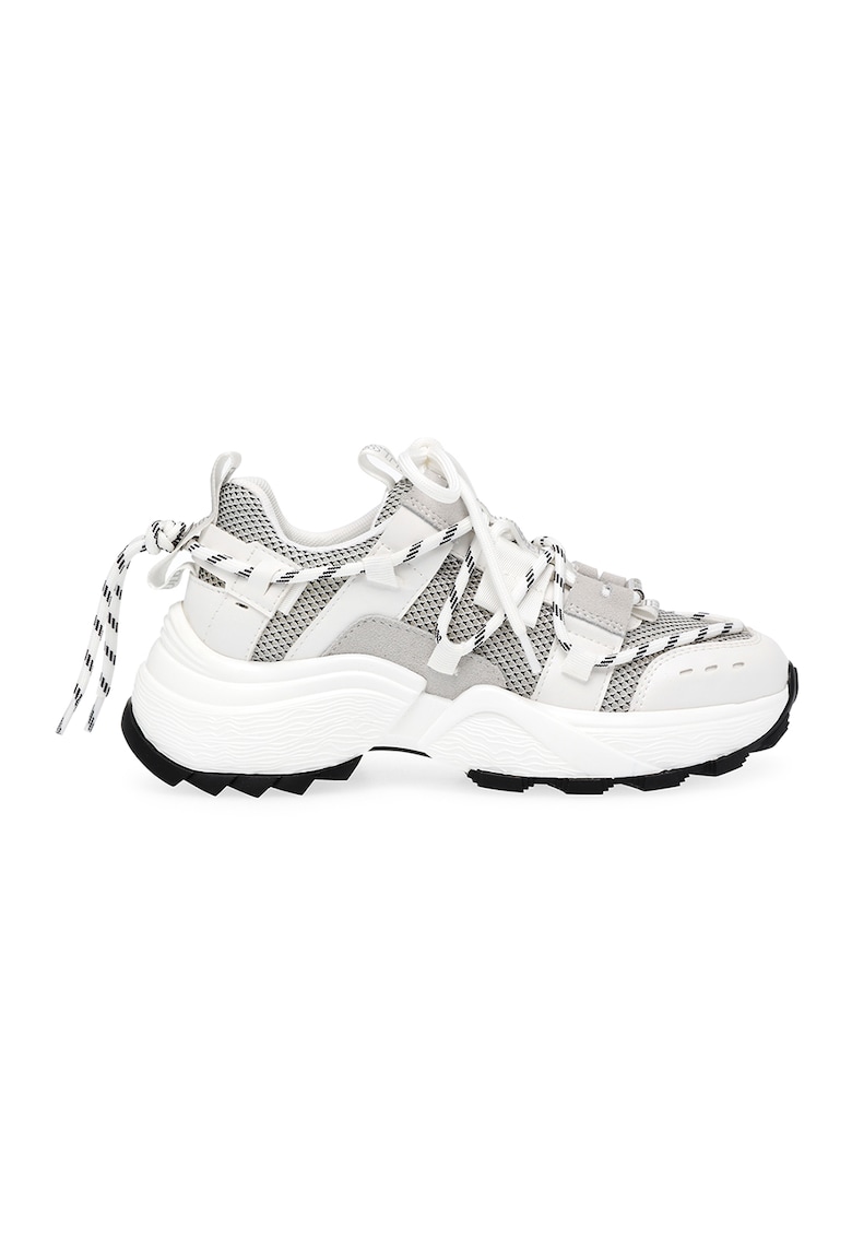 Масивни спортни обувки Tazmania с мрежа Steve Madden