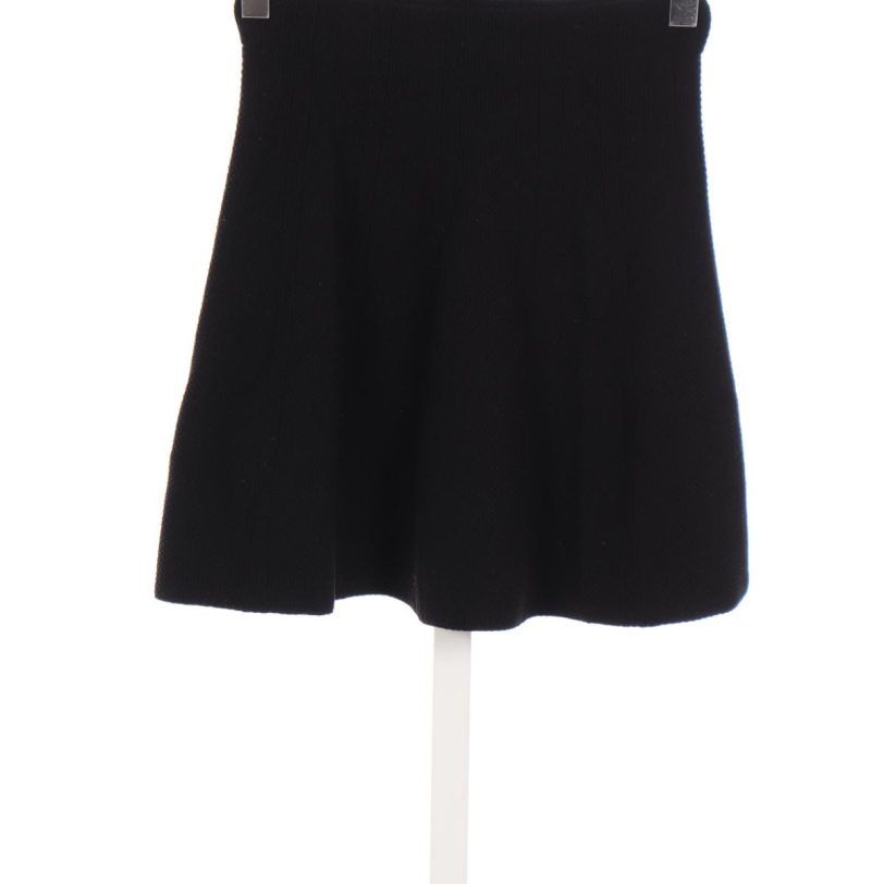 Пола ZARA
