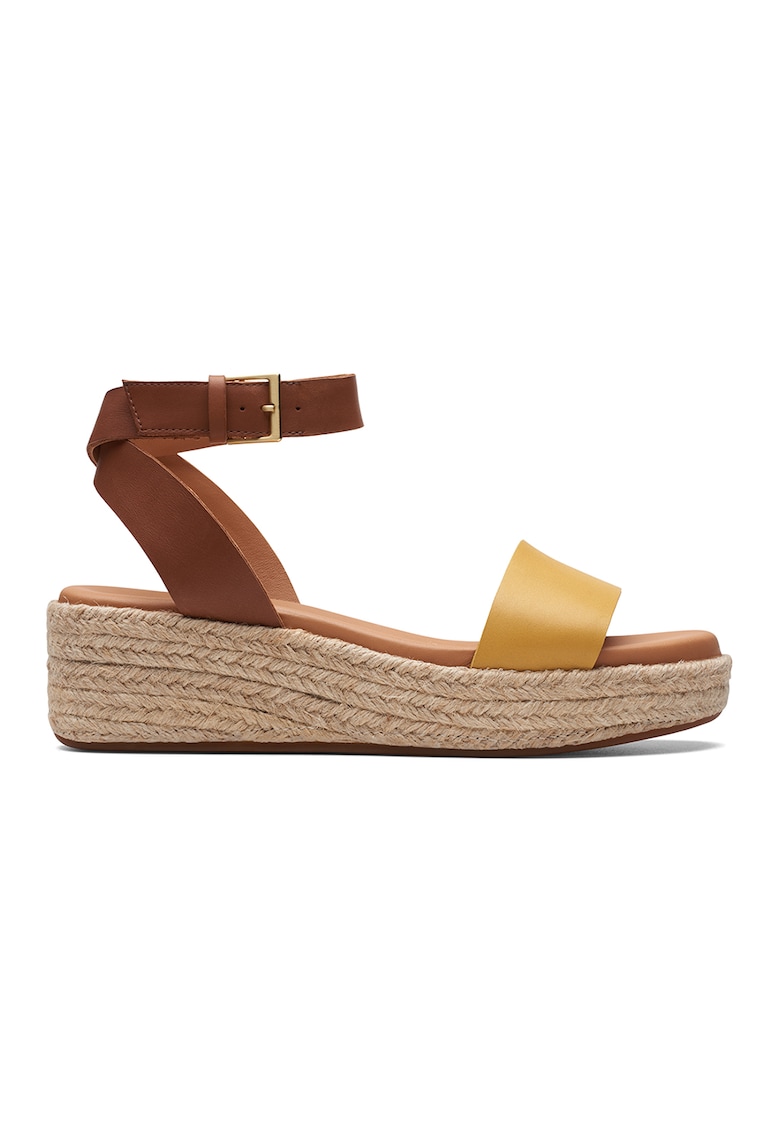 Скосени кожени сандали Clarks