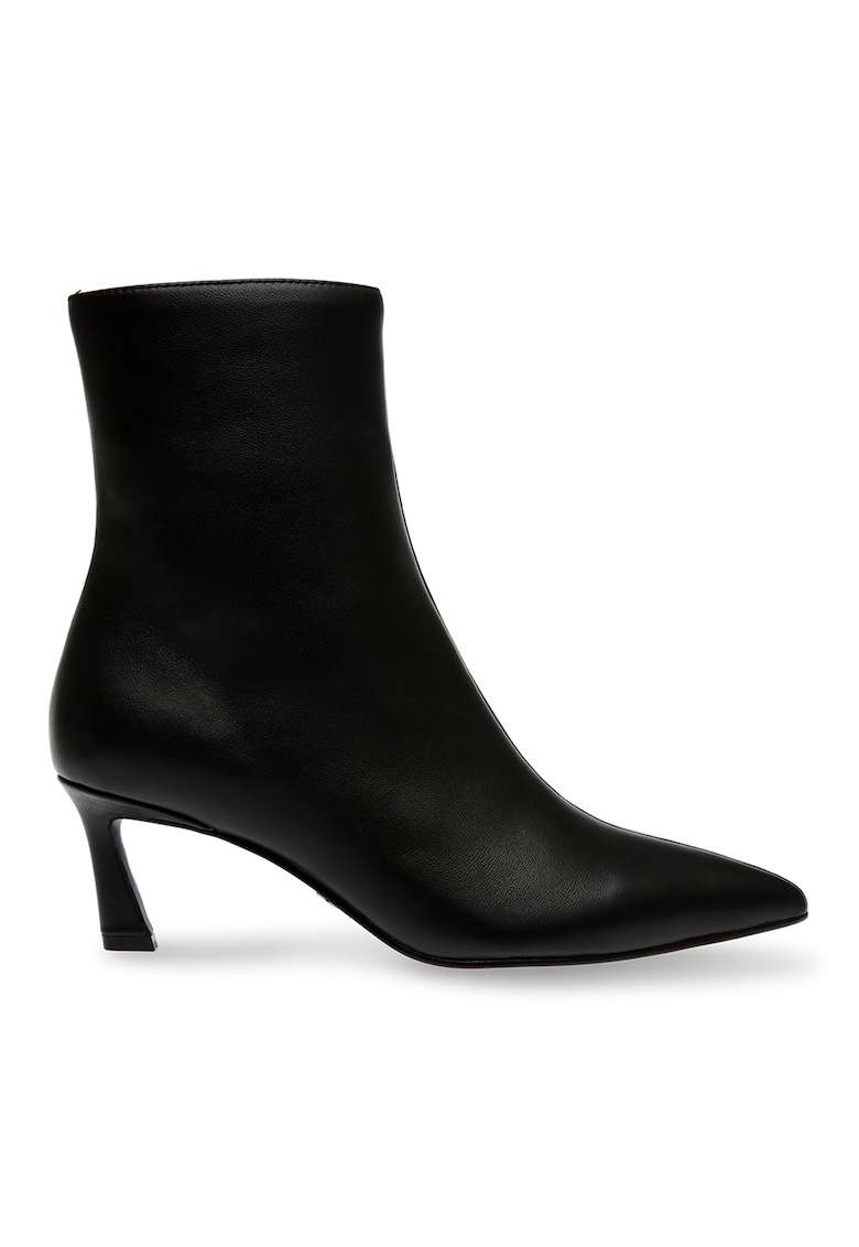 Боти Lulah с остър връх Steve Madden