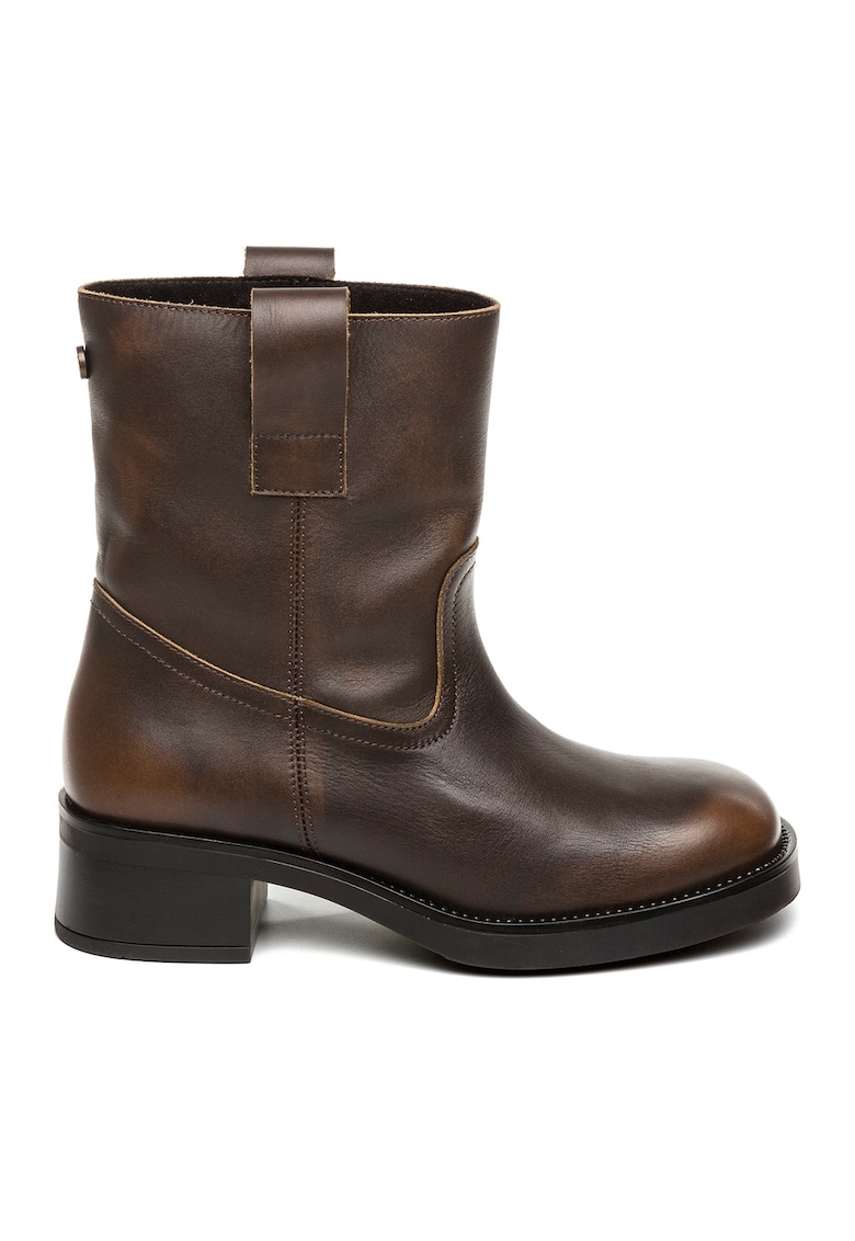 Боти от еко кожа с масивен ток Steve Madden