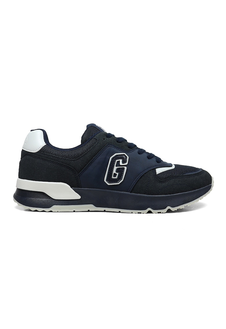 Спортни обувки със синтетика GAP
