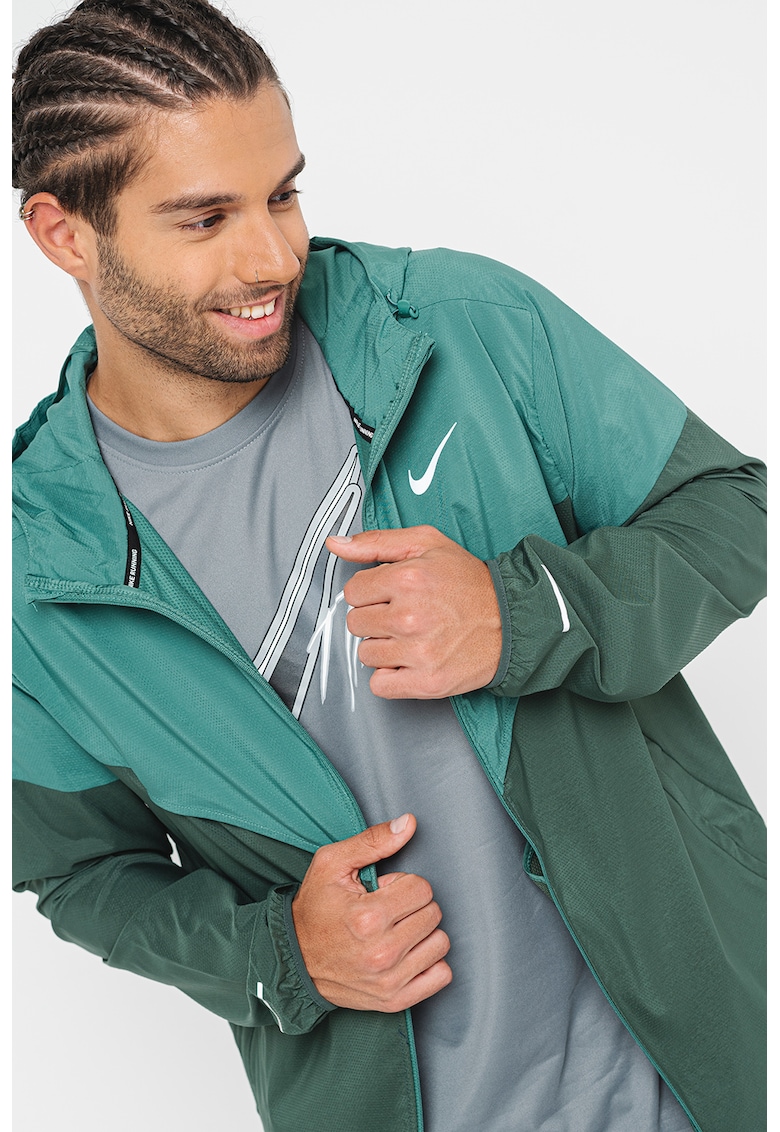 Двуцветно яке Windrunner за бягане с качулка Nike