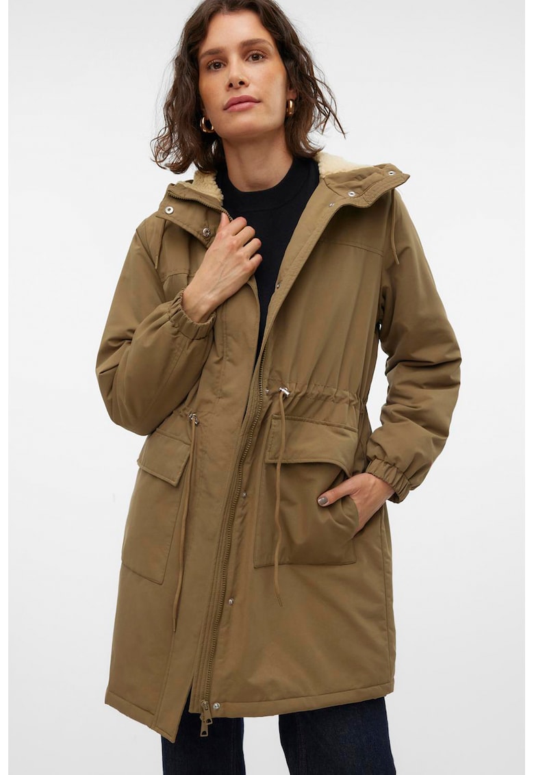 Зимно яке Alma с качулка Vero Moda