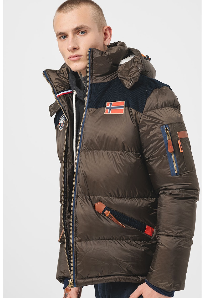 Зимно яке Celian с качулка - вата и лого Geographical Norway
