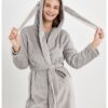 Мъхест халат с качулка DeFacto