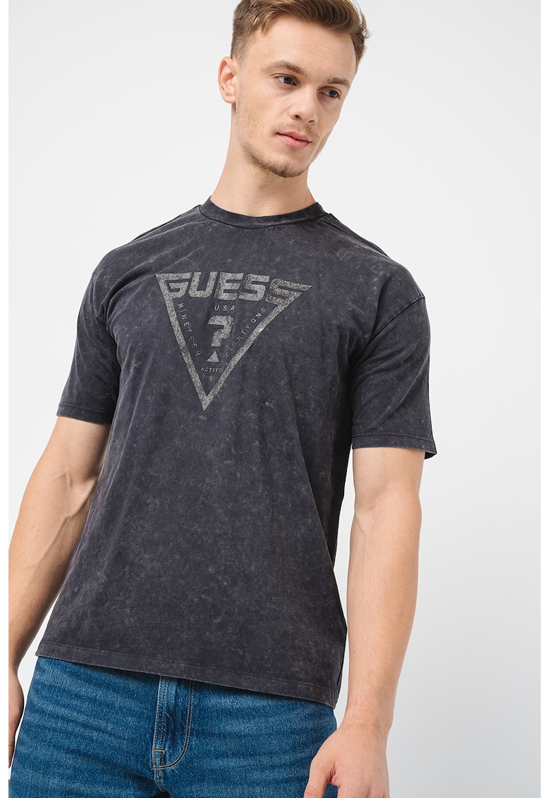 Памучна фитнес тениска с овално деколте GUESS